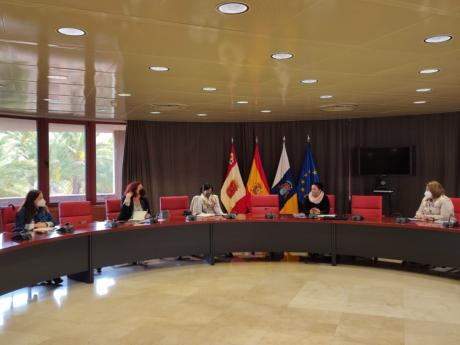 Imagen de Cabildo y ayuntamientos de la isla unifican criterios de actuación en materia de política social